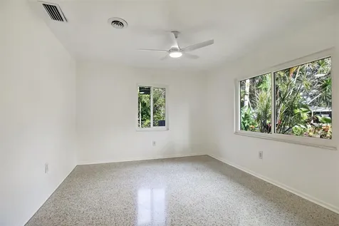 2135 Hyde Park Circle Sarasota FL 34239
