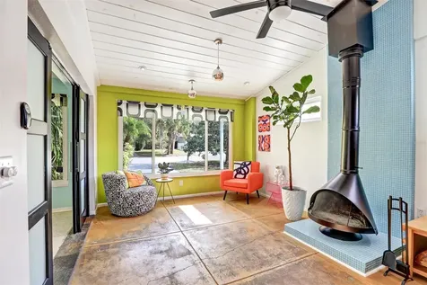 2135 Hyde Park Circle Sarasota FL 34239