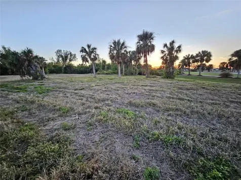 20 Clubhouse Court Rotonda West FL 33947