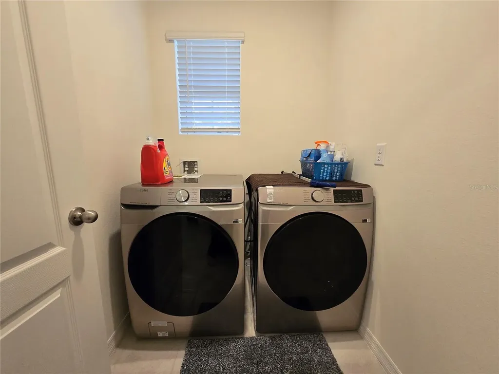 1657 Rosydale Circle Davenport FL 33837