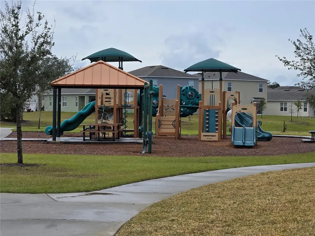 1657 Rosydale Circle Davenport FL 33837