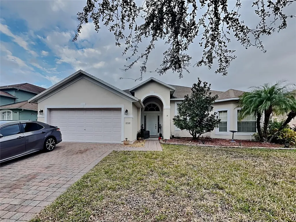 2739 Star Grass Circle Kissimmee FL 34746