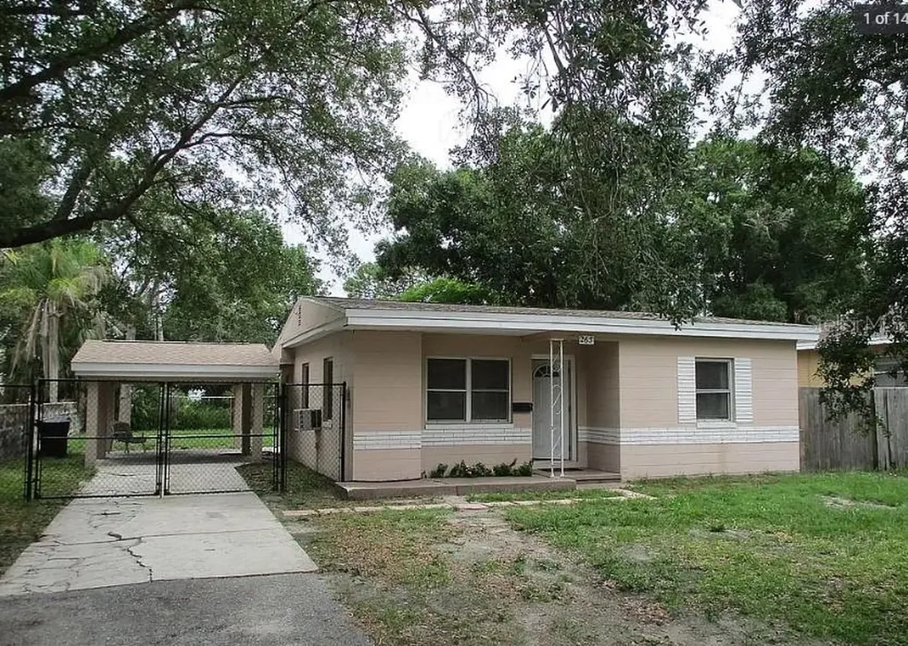 263 85th Avenue N St Petersburg FL 33702