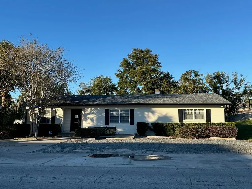 120 E Crystal Lake Avenue Lake Mary FL 32746