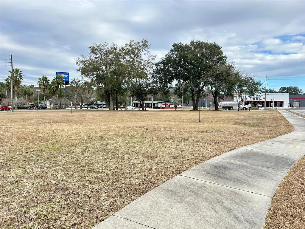 2550 N Main Street Gainesville FL 32609