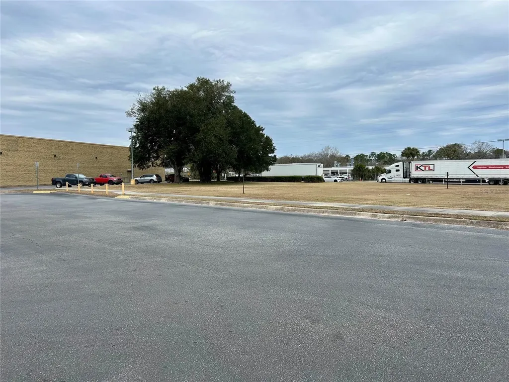 2550 N Main Street Gainesville FL 32609