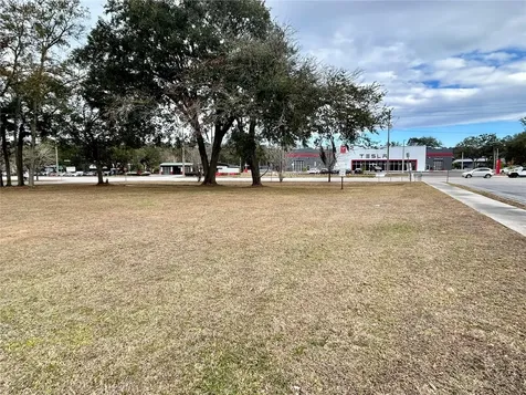 2550 N Main Street Gainesville FL 32609
