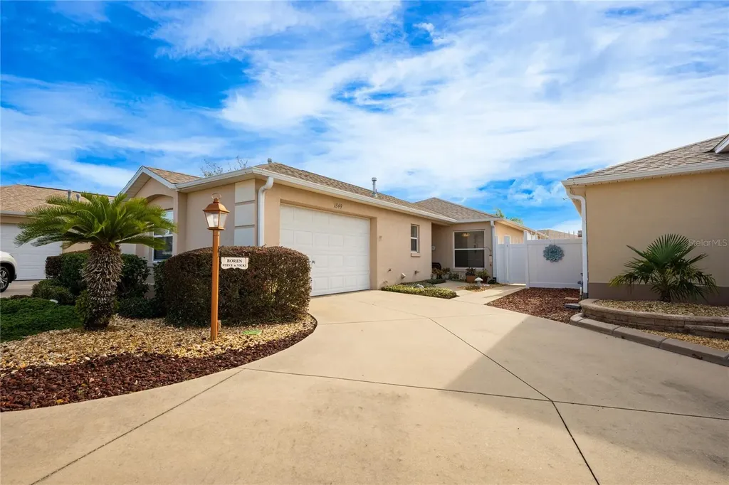 1849 Dalton Drive The Villages FL 32162
