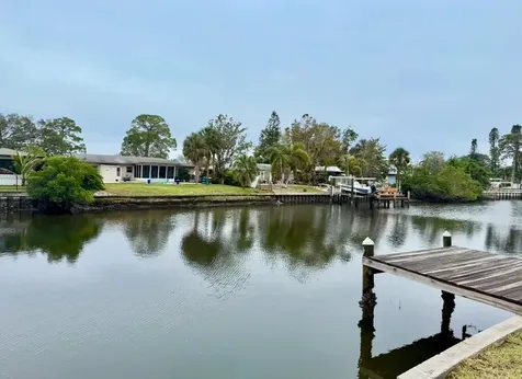 4919 Shore Acres Boulevard NE St Petersburg FL 33703