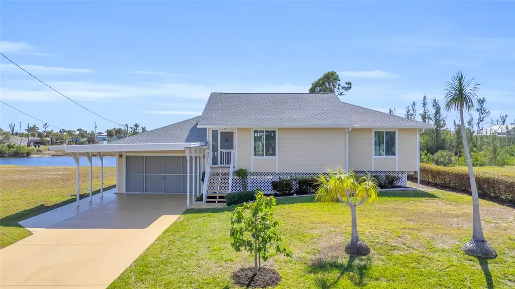 3289 8th Avenue St James City FL 33956