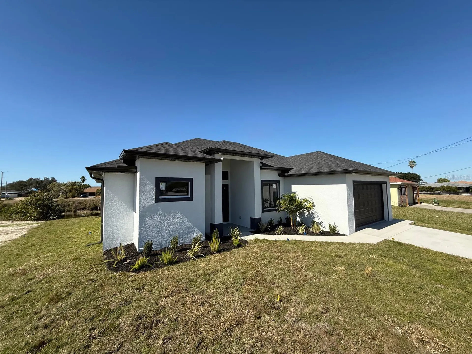 1320 NE 14th Avenue Cape Coral FL 33909