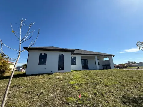 1320 NE 14th Avenue Cape Coral FL 33909