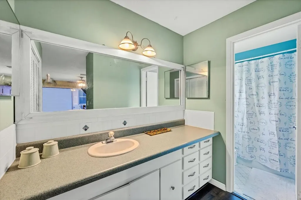 217 46th Street W Bradenton FL 34209