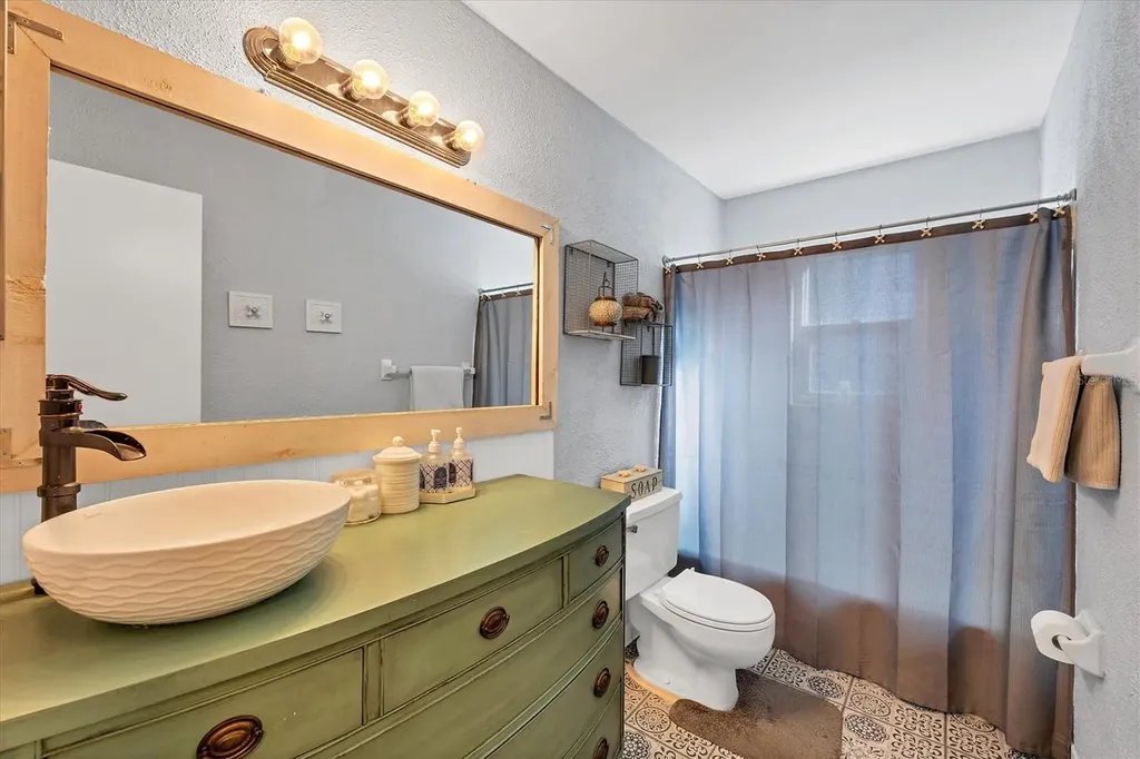 217 46th Street W Bradenton FL 34209