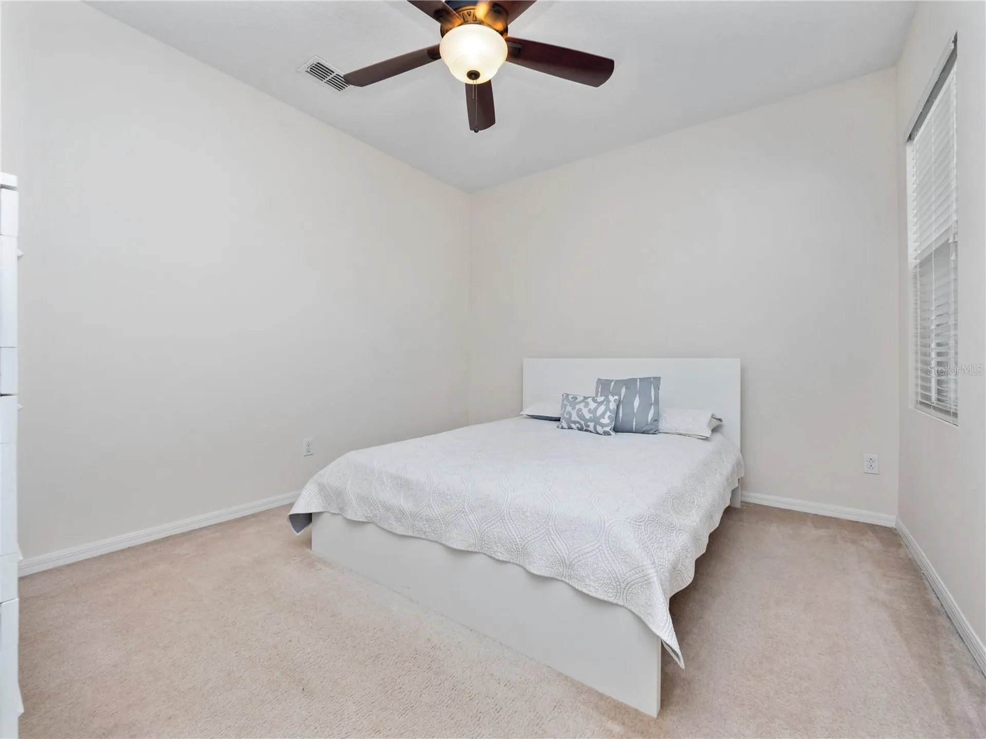 9218 Shepton Street Orlando FL 32825