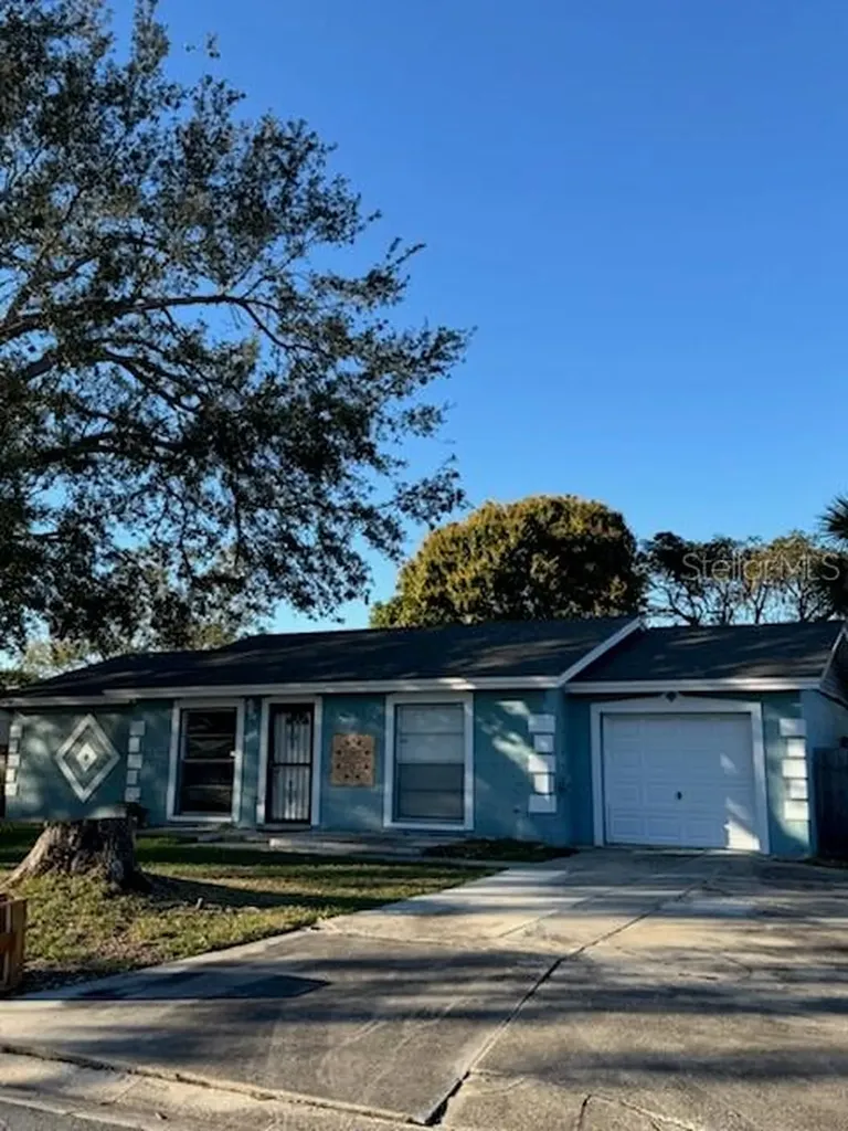 201 La Paz Drive Kissimmee FL 34743