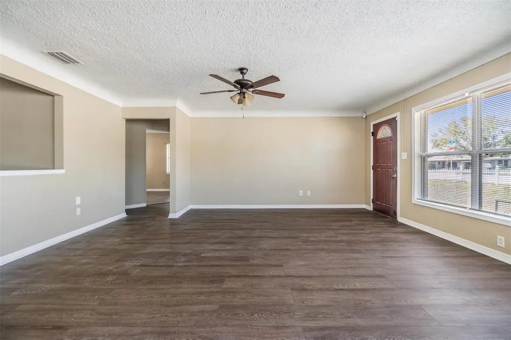 5130 Drive Martin Luther King Jr Street S St Petersburg FL 33705