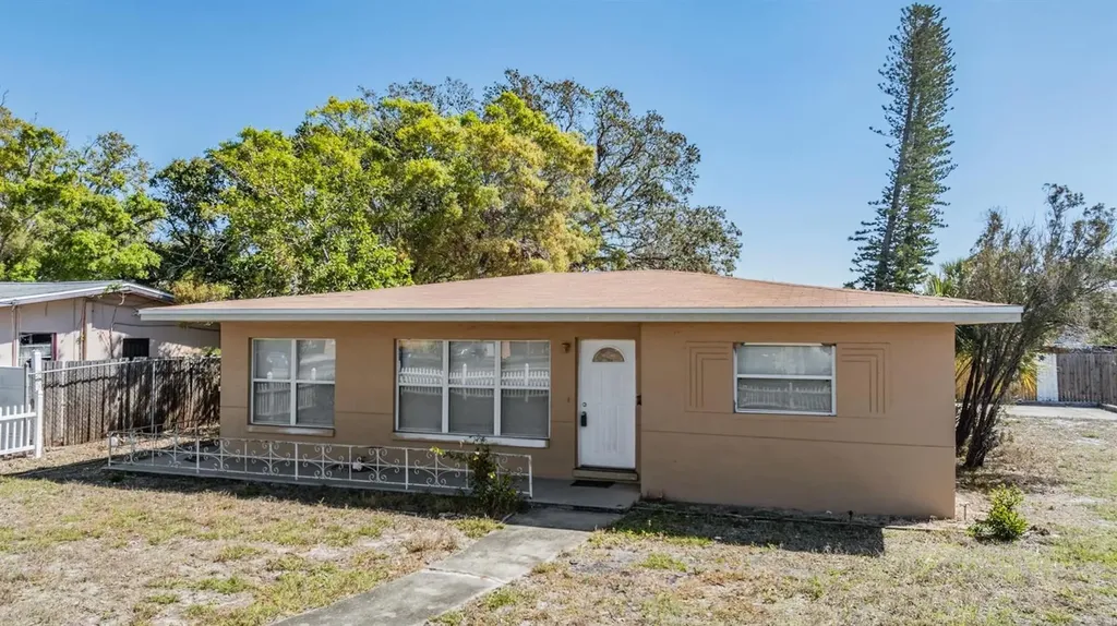 5130 Drive Martin Luther King Jr Street S St Petersburg FL 33705