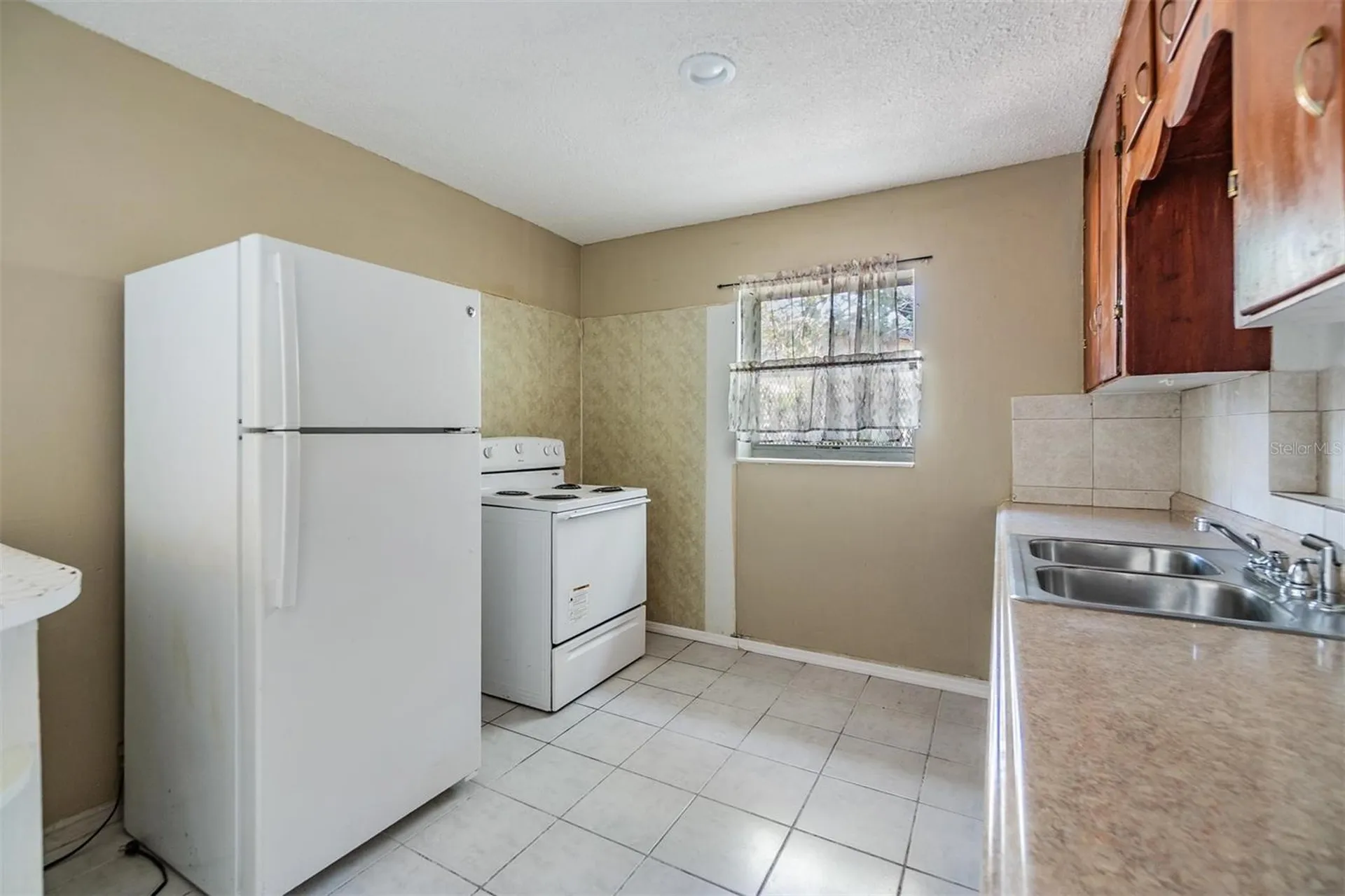 5130 Drive Martin Luther King Jr Street S St Petersburg FL 33705