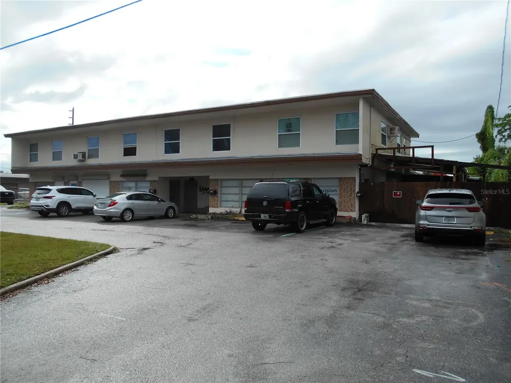 2400 25th Street N St Petersburg FL 33713
