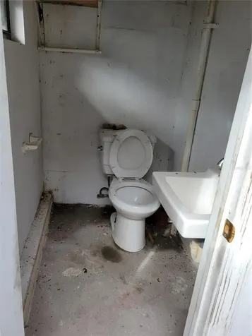 2400 25th Street N St Petersburg FL 33713