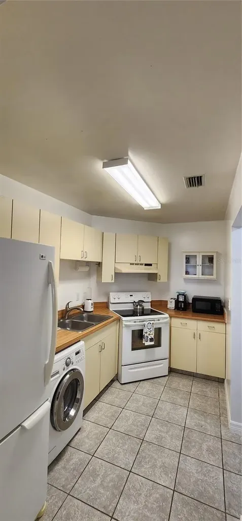 1515 Pinellas Bayway S Tierra Verde FL 33715