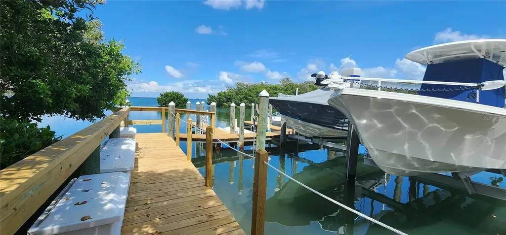 1515 Pinellas Bayway S Tierra Verde FL 33715