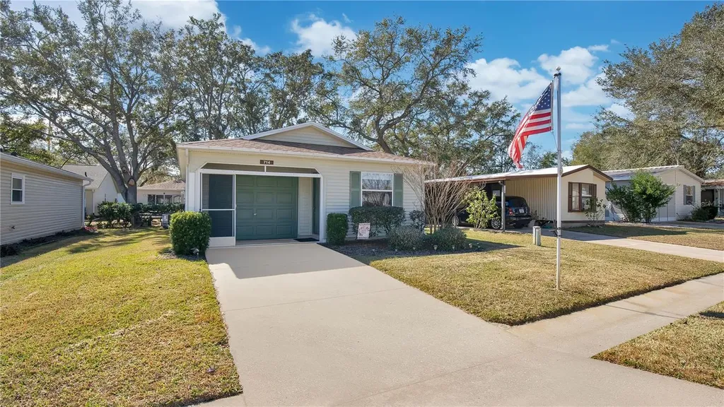 714 Cottage Park Lane Leesburg FL 34748