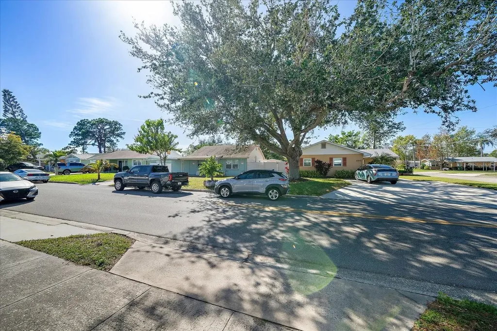 2103 18th Street W Bradenton FL 34205
