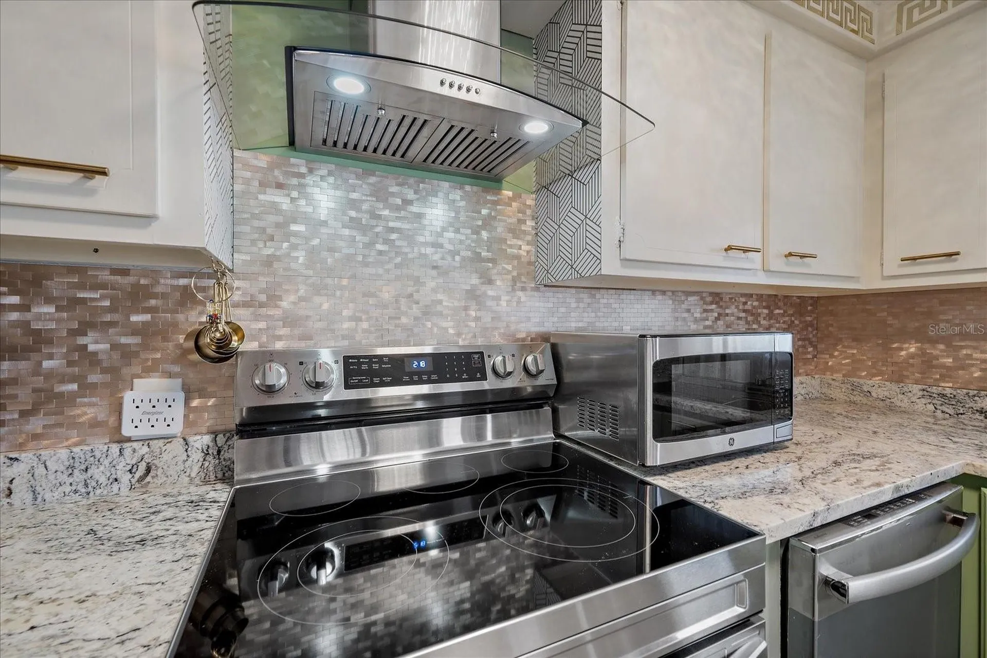 2103 18th Street W Bradenton FL 34205