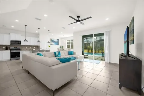 7260 Oakmoss Loop Davenport FL 33837