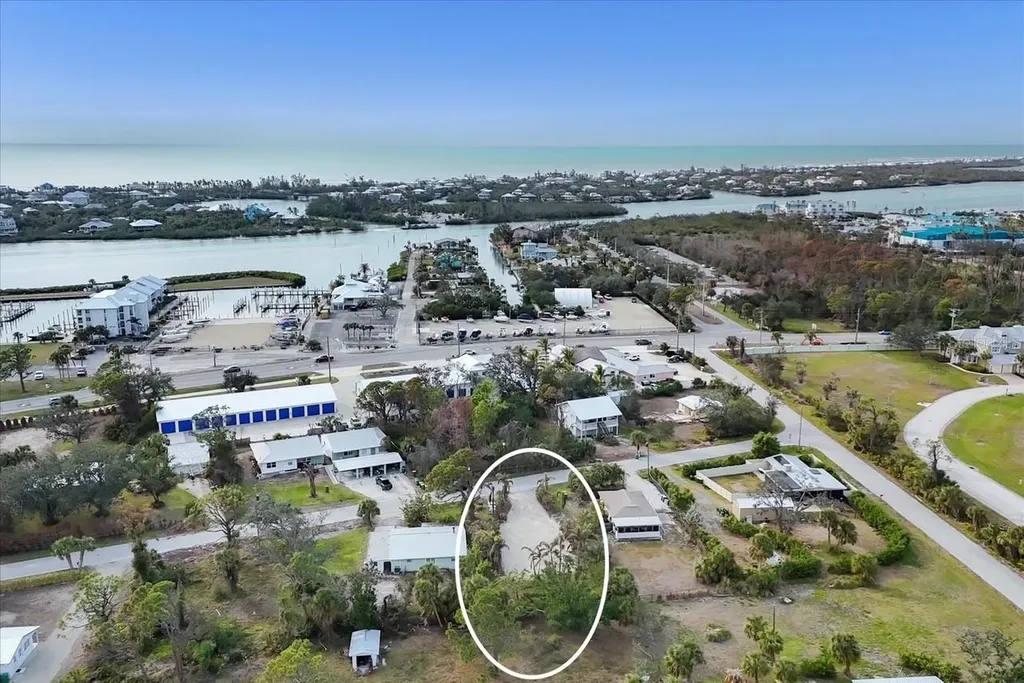 7045 York Street Englewood FL 34224