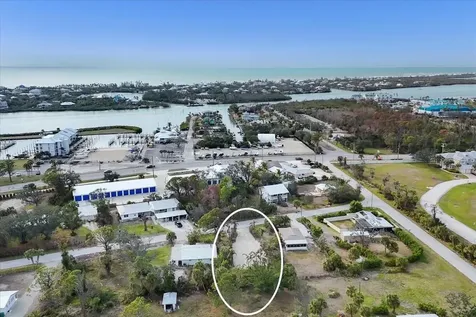 7045 York Street Englewood FL 34224