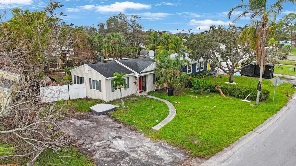108 85th Avenue N St Petersburg FL 33702