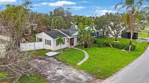 108 85th Avenue N St Petersburg FL 33702