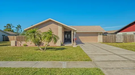 6556 Waterford Circle Sarasota FL 34238