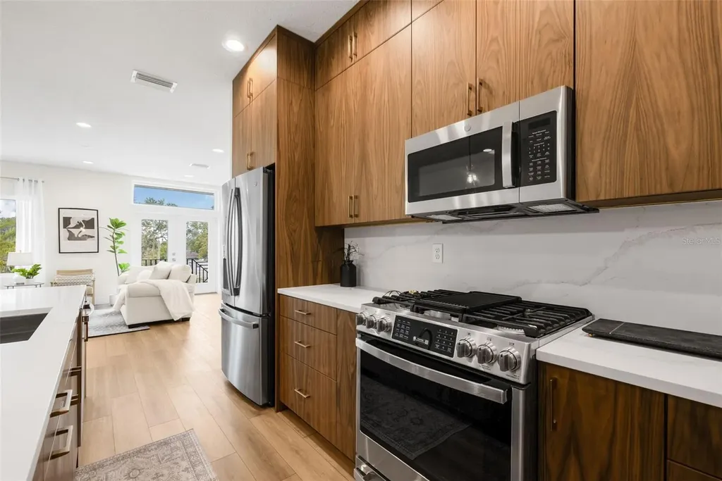 8631 5th Street North St Petersburg FL 33702