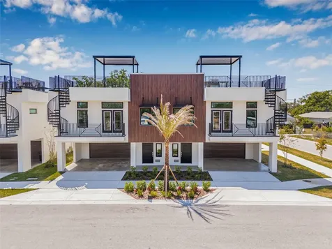 8631 5th Street North St Petersburg FL 33702