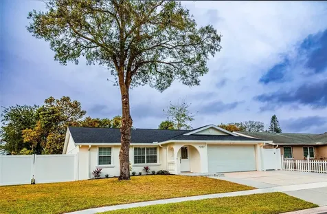 7097 Aberfeldy Avenue N St Petersburg FL 33709