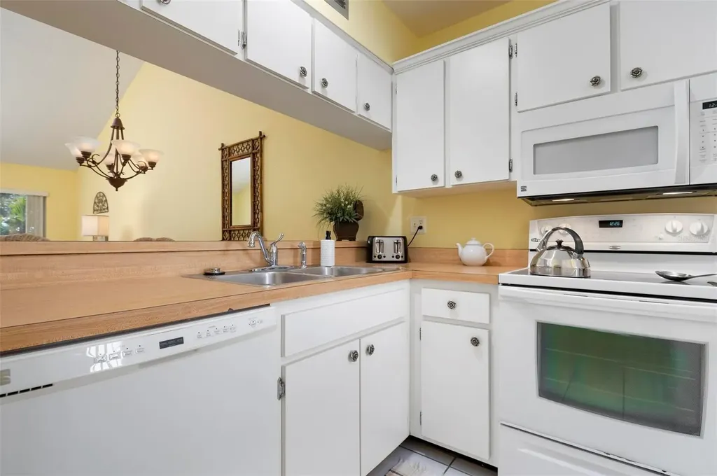 458 Cerromar Road Venice FL 34293