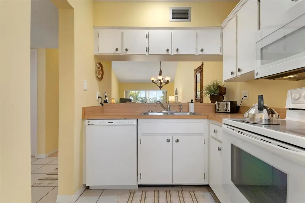 458 Cerromar Road Venice FL 34293