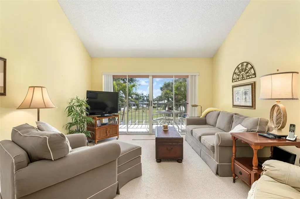 458 Cerromar Road Venice FL 34293
