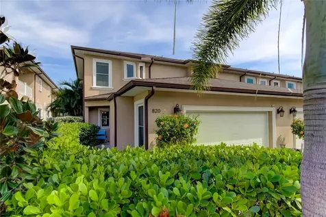 820 Date Palm Lane St Petersburg FL 33707