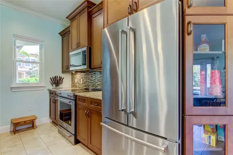 820 Date Palm Lane St Petersburg FL 33707