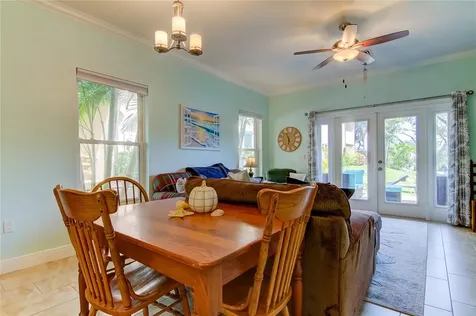 820 Date Palm Lane St Petersburg FL 33707