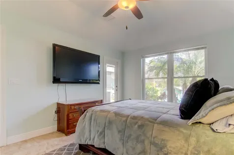 820 Date Palm Lane St Petersburg FL 33707