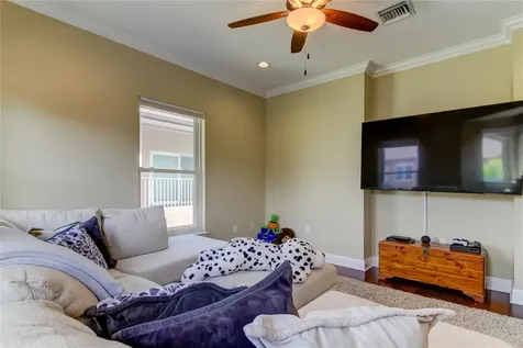 820 Date Palm Lane St Petersburg FL 33707