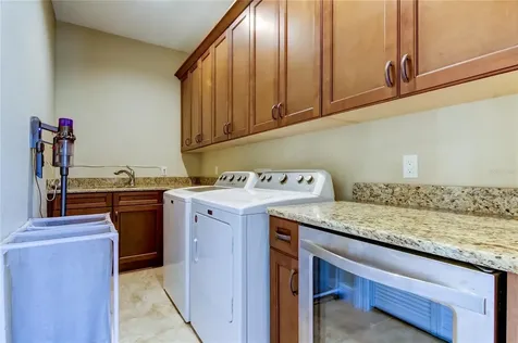 820 Date Palm Lane St Petersburg FL 33707