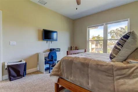 820 Date Palm Lane St Petersburg FL 33707