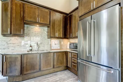 820 Date Palm Lane St Petersburg FL 33707